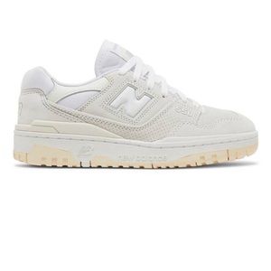 Women’s sea salt macadamia nut new balance 550s